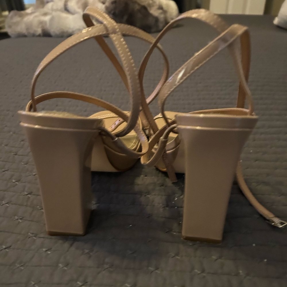 Nine West Women’s Benz Strappy Platform Sandals. Nude Size 10 - Picture 4 of 9